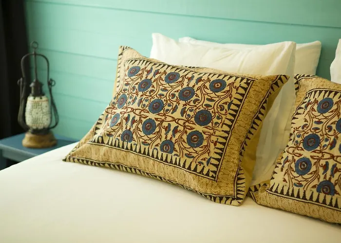 The Holy Cow - & Ponta Delgada