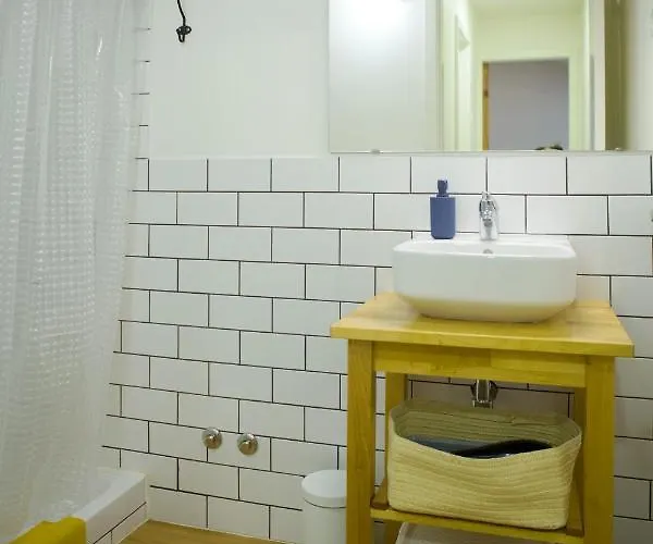 The Holy Cow - & بيت شباب *