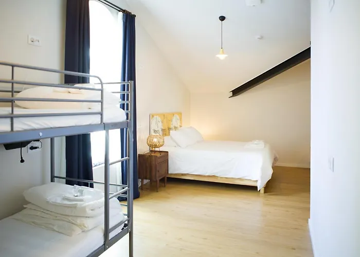 Albergue The Holy Cow - & *