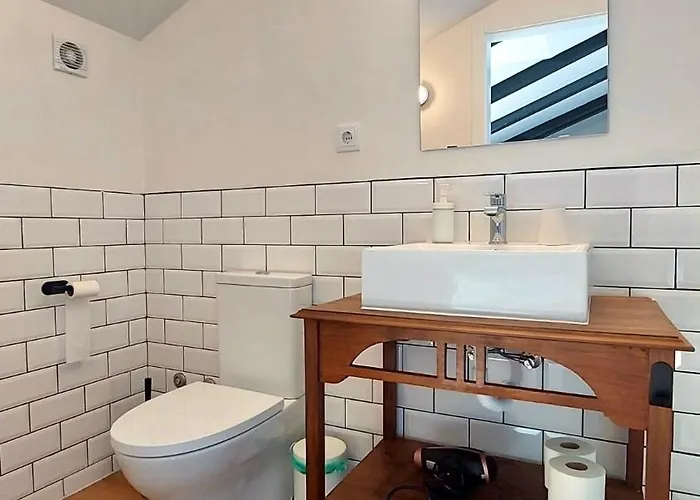 호스텔 The Holy Cow - & *